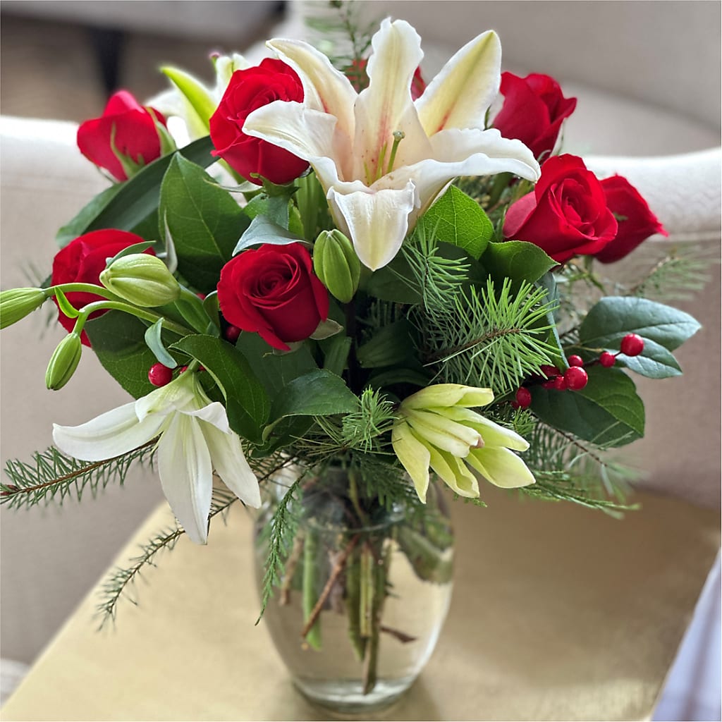 Sparkling Snowflakes Bouquet –  Flowers By Pj Inc, Tuckerton NJ