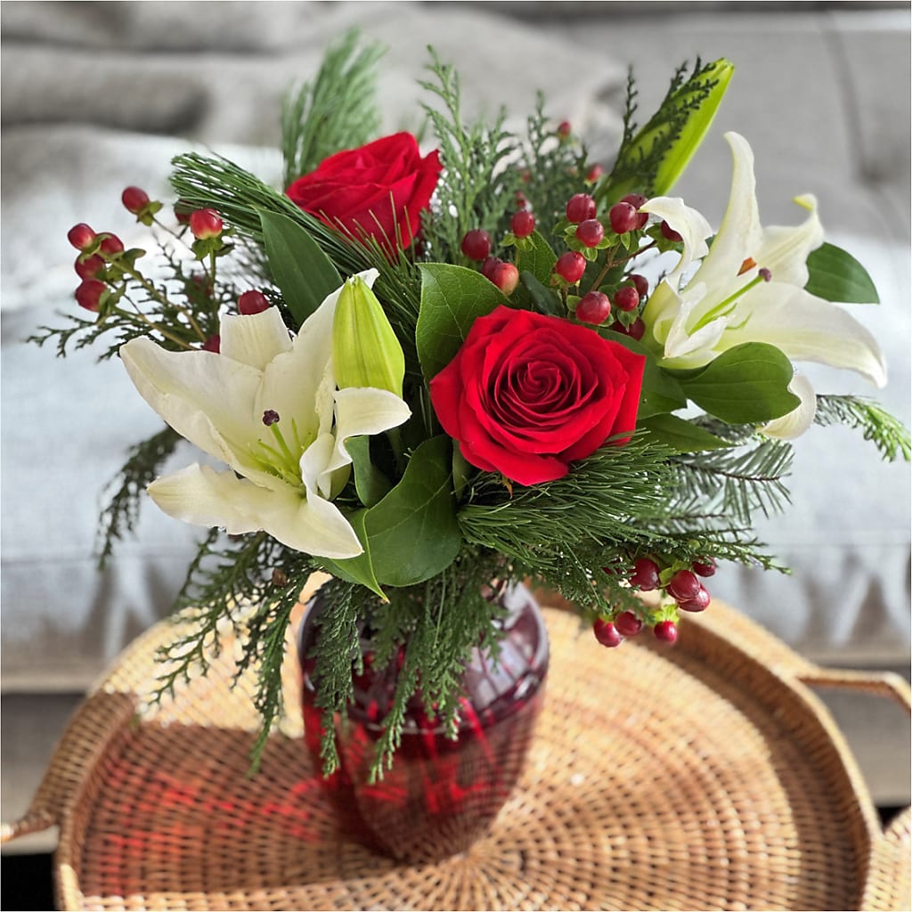 Evergreen Delight Bouquet –  Flowers By Pj Inc, Tuckerton NJ